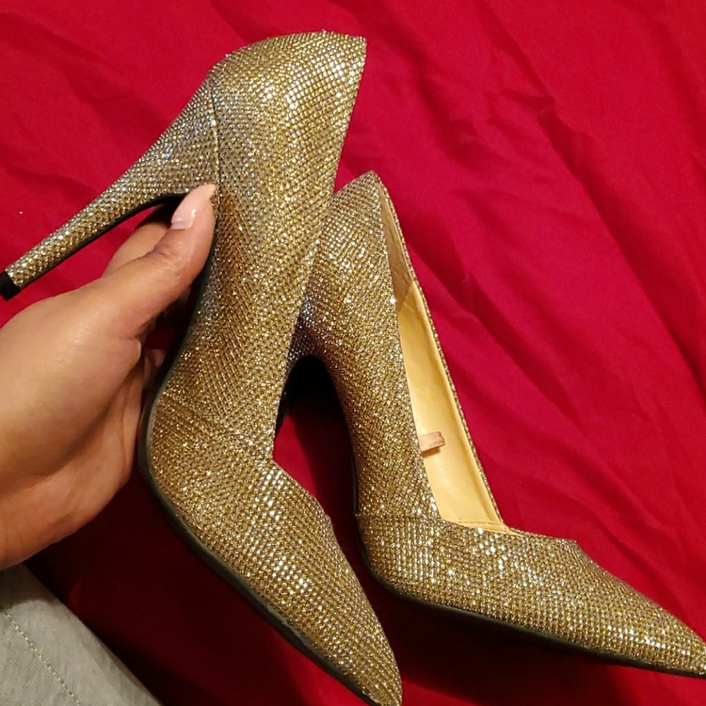 Guess heels